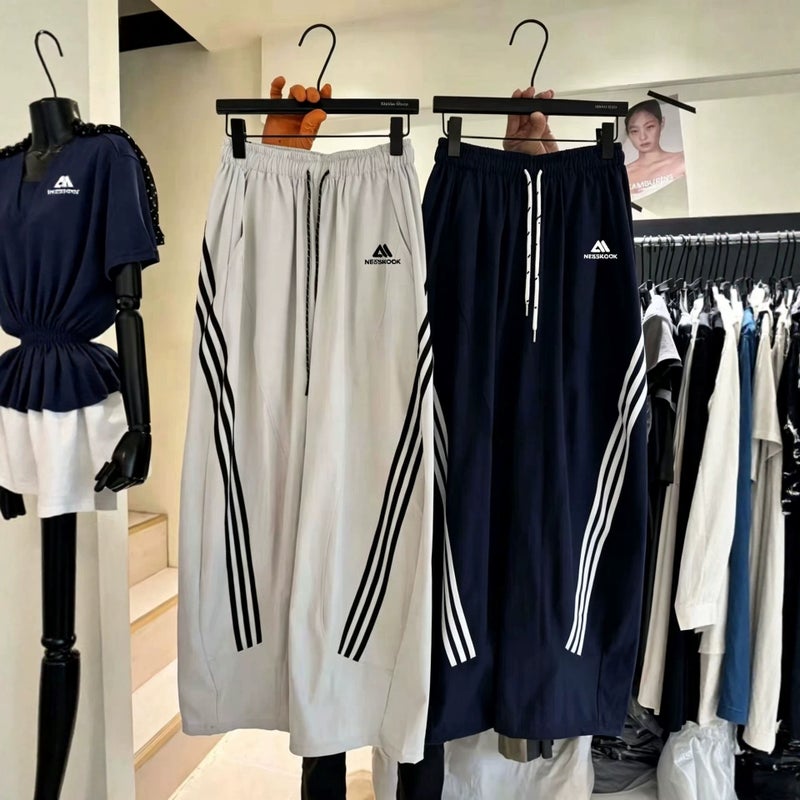 Fashion 2-in-1 Wide Leg Jogger Pants with Stripes - Image 3