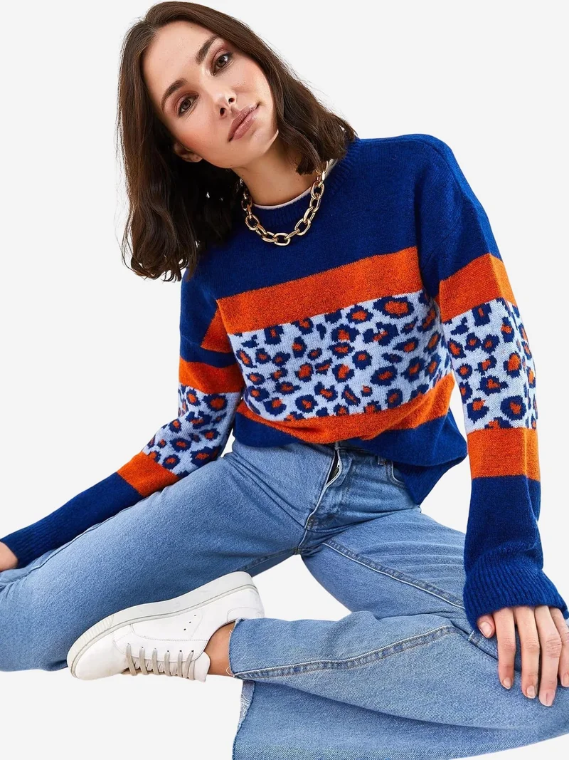 Bianco Lucci LUCCI Leopard Printed Crew Neck Knit Sweater