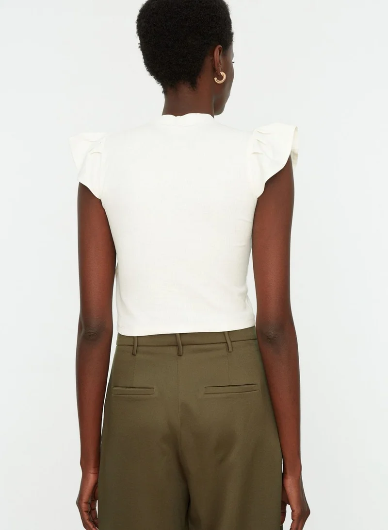 trendyol Flute Sleeve Crop Top