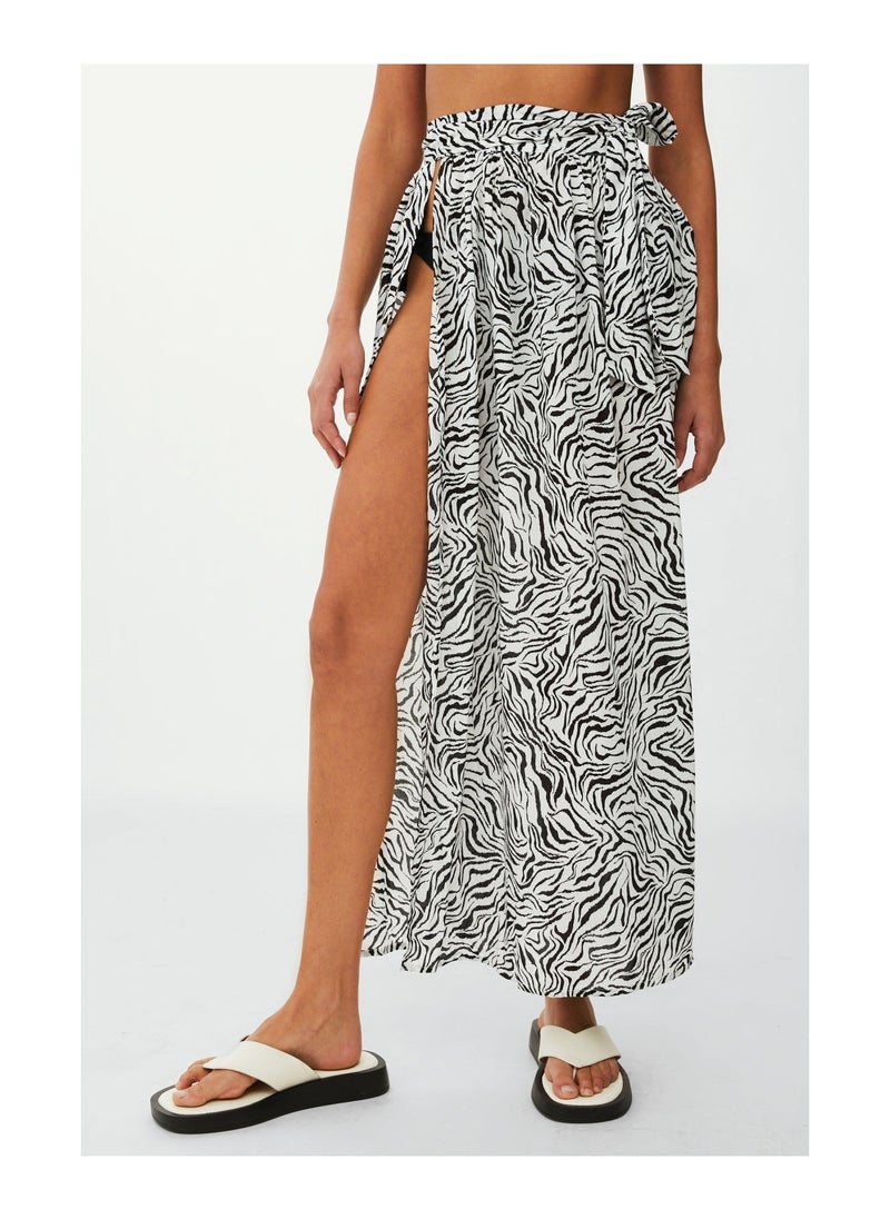 Gorgeous Zebra Maxi Wrap Skirt With Frill - pzsku/Z38E2CE94DFFFC8228E2CZ/45/_/1700662255/b2331413-c968-4f6f-b4c9-648db5bd088a