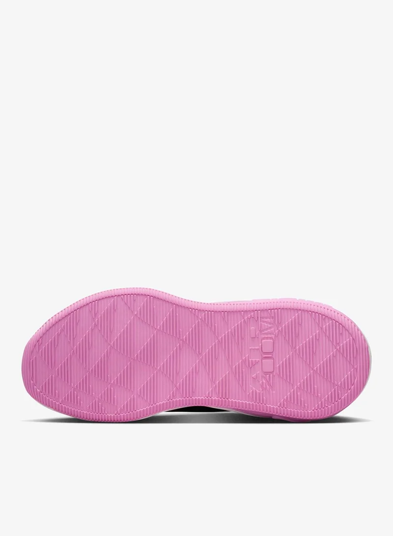 نايكي Women's Bella 7 Training Shoes