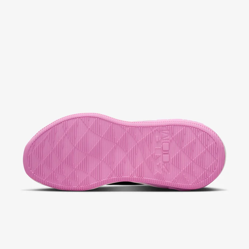 نايكي Women's Bella 7 Training Shoes