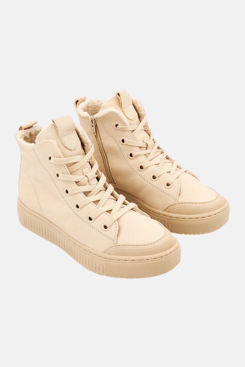 Tchibo حذاء رياضي جلد مبطن للنساء، بيج - Image 1