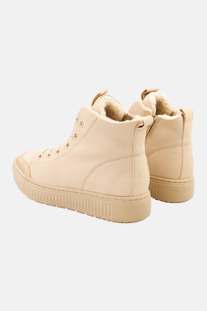 Tchibo حذاء رياضي جلد مبطن للنساء، بيج - Image 4