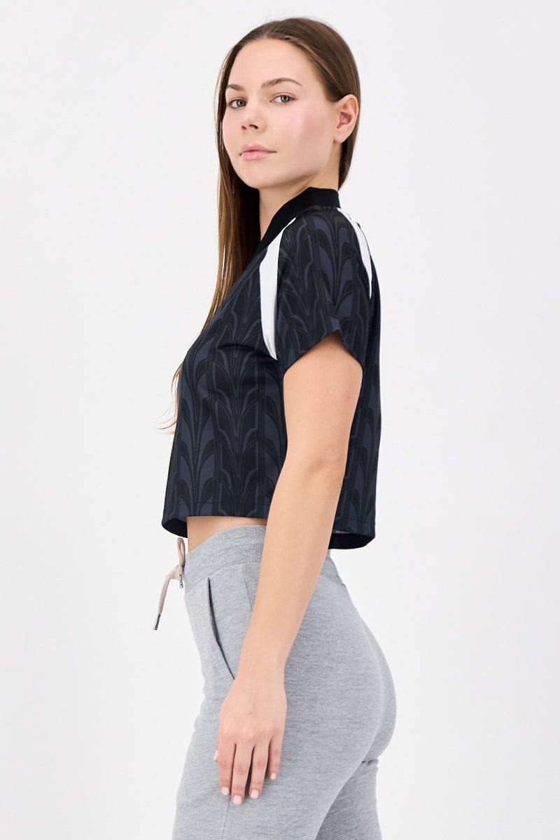 PUMA Women Slim Fit Short Sleeve Football Cropped Jersey, Black - Image 2