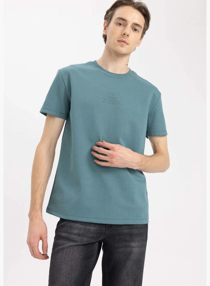 ديفاكتو Man Crew Neck Short Sleeve Knitted T-Shirt