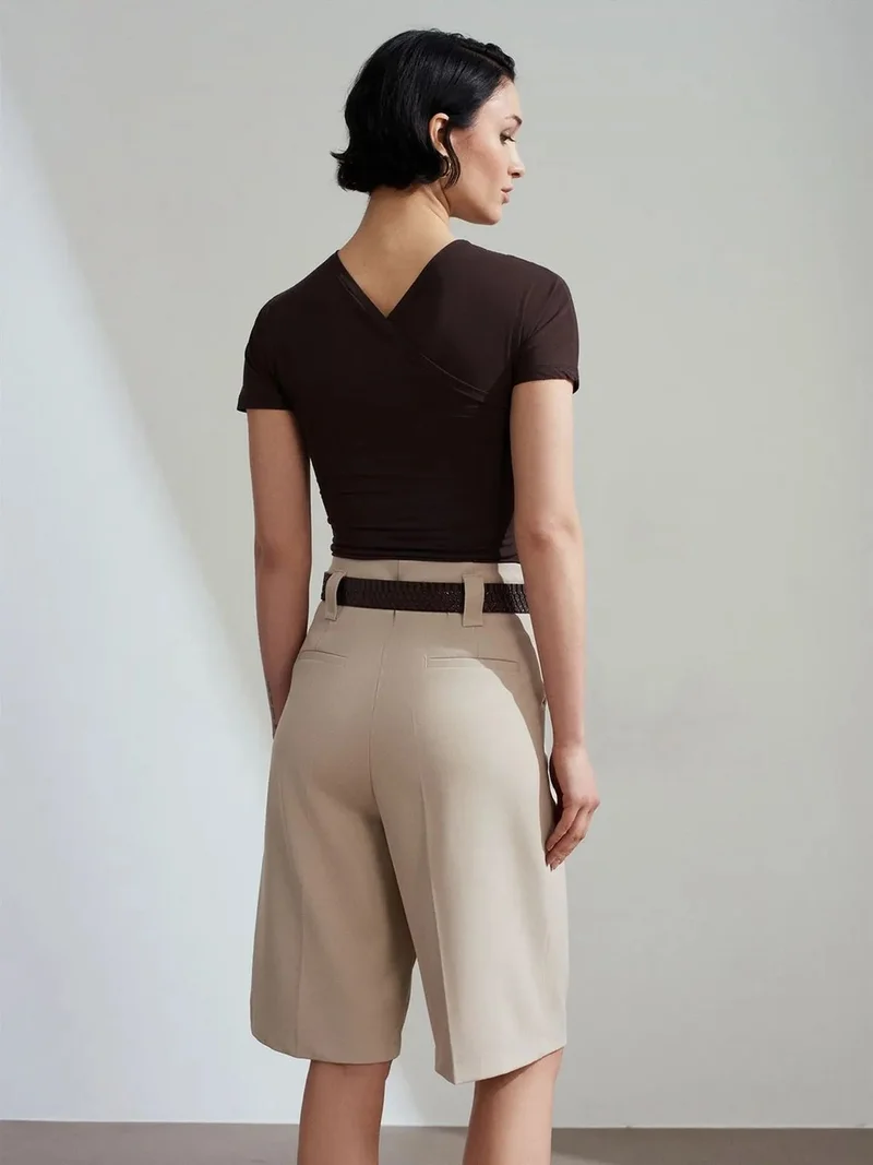 ديلفين Dilvin High-Waist Belted Wide-Leg Tailored Shorts