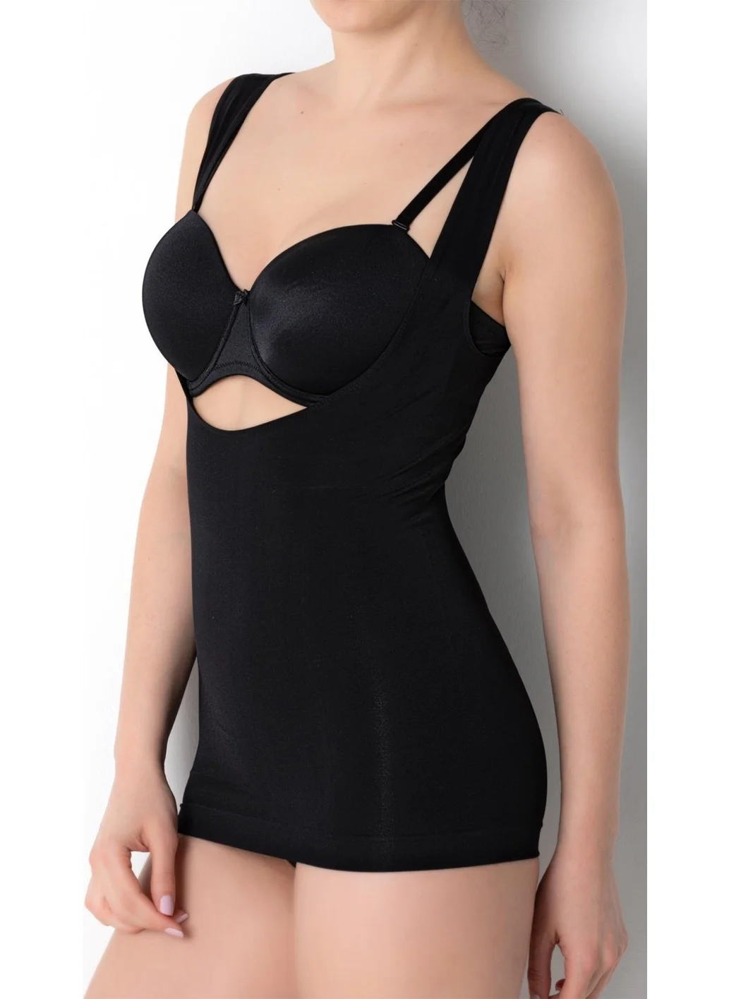 Miorre Doremi Under-Bust Shaping Seamless Undershirt