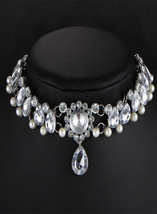 يرتير قلادة YERTTER العصرية اللامعة للنساء، مزينة باللؤلؤ والكريستال والماس، قلادة تشوكر كبيرة الحجم مرصعة بأحجار الراين، مناسبة للعرائس والنساء (فضية) - Image 4