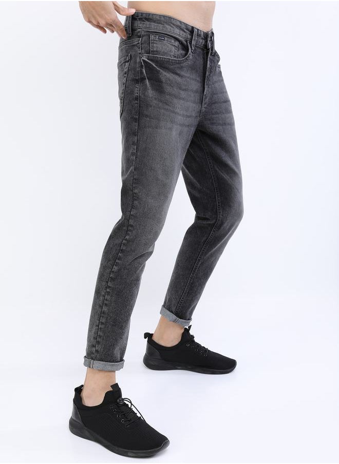 Mid Rise Light Wash Jeans - pzsku/Z38F9B7CA1A7022780176Z/45/_/1710515486/09e4558a-f854-4025-8081-d635f62040f6