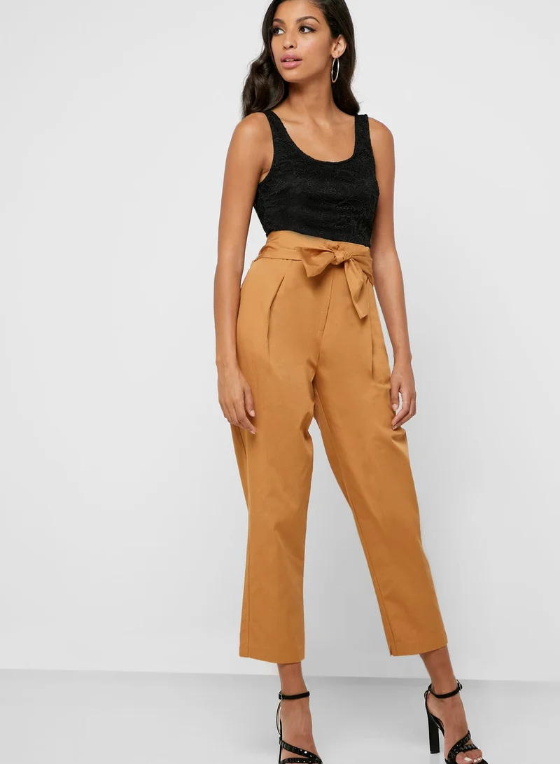 ريزرفد Lace Back Scoop Body