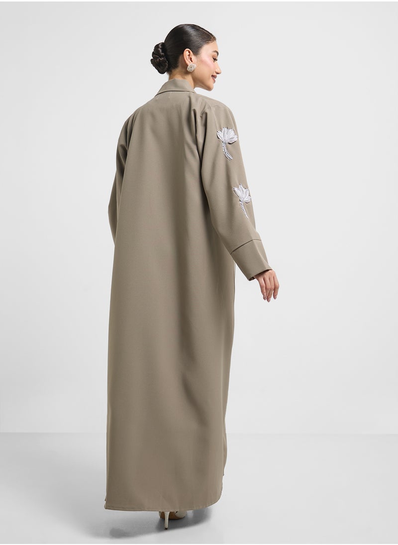 hayas closet V-Neck Embroidered Flared Sleeve Abaya  - Image 2