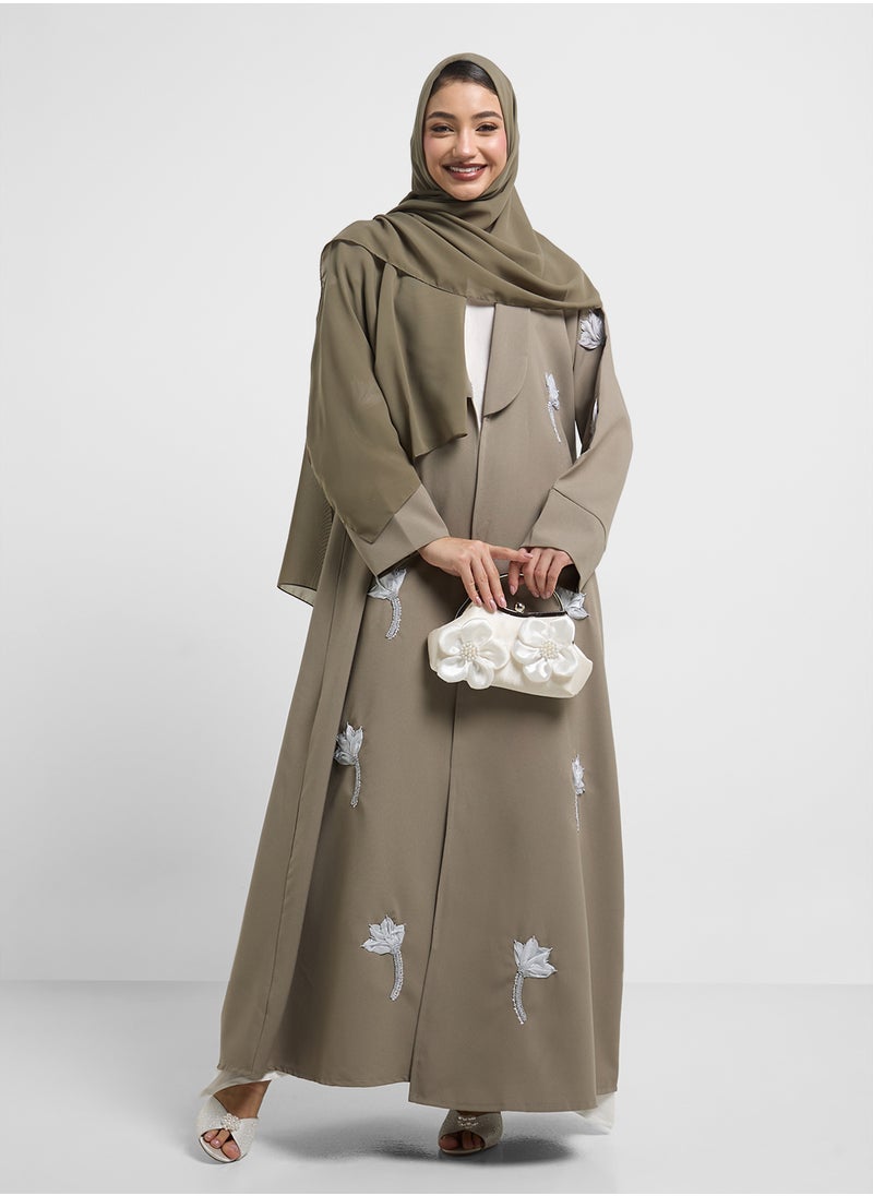 hayas closet V-Neck Embroidered Flared Sleeve Abaya  - Image 5