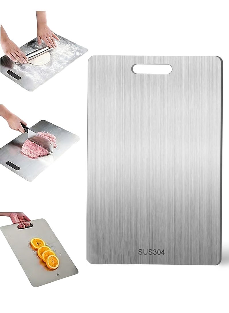 هيروكس لوح تقطيع من الفولاذ المقاوم للصدأ 304 ذو وجهين مانع للانزلاق، مناسب لتقطيع اللحوم والجبن والفواكه والخضراوات، آمن للاستخدام في غسالة الأطباق (39 × 28 سم). - Image 1
