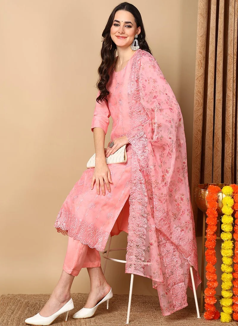ZERESOUQ Pink Organza Floral Embroidered Straight Kurta Trouser With Dupatta