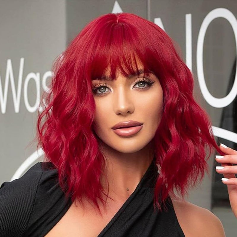 باروكة حمراء مموجة مع غرة باروكة بوب قصيرة مموجة للنساء باروكة صناعية مجعدة باروكة كوسبلاي مموجة للفتيات للاستخدام اليومي باروكات ملونة 14 بوصة حمراء
