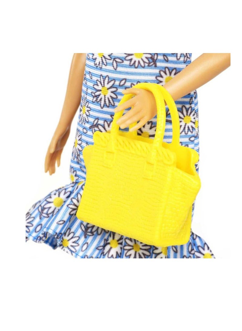 Barbie Fashionista Doll With Accessories - Image 4