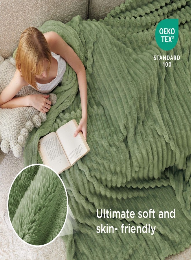 Bedsure GentleSoft Reseda Fleece King Blanket for Couch - Cozy Soft Blankets for Women, Cute Small Throws for Girls, 108x90 Inches - Image 4