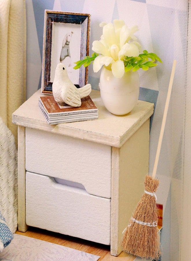 Amosfun 20pcs Mini Halloween Straw Brooms Witch Broomstick Broom Ornaments Witch Dollhouse Decoration - Image 4