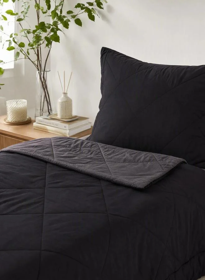 Styli 1-Piece Solid Comforter Black, 90X100 Inches