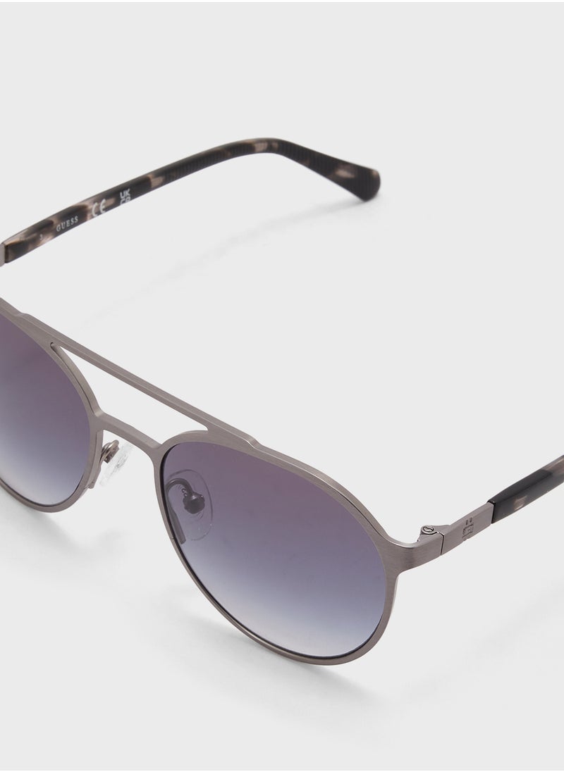 GUESS Uv-Protected Round Sunglasses  - Image 4