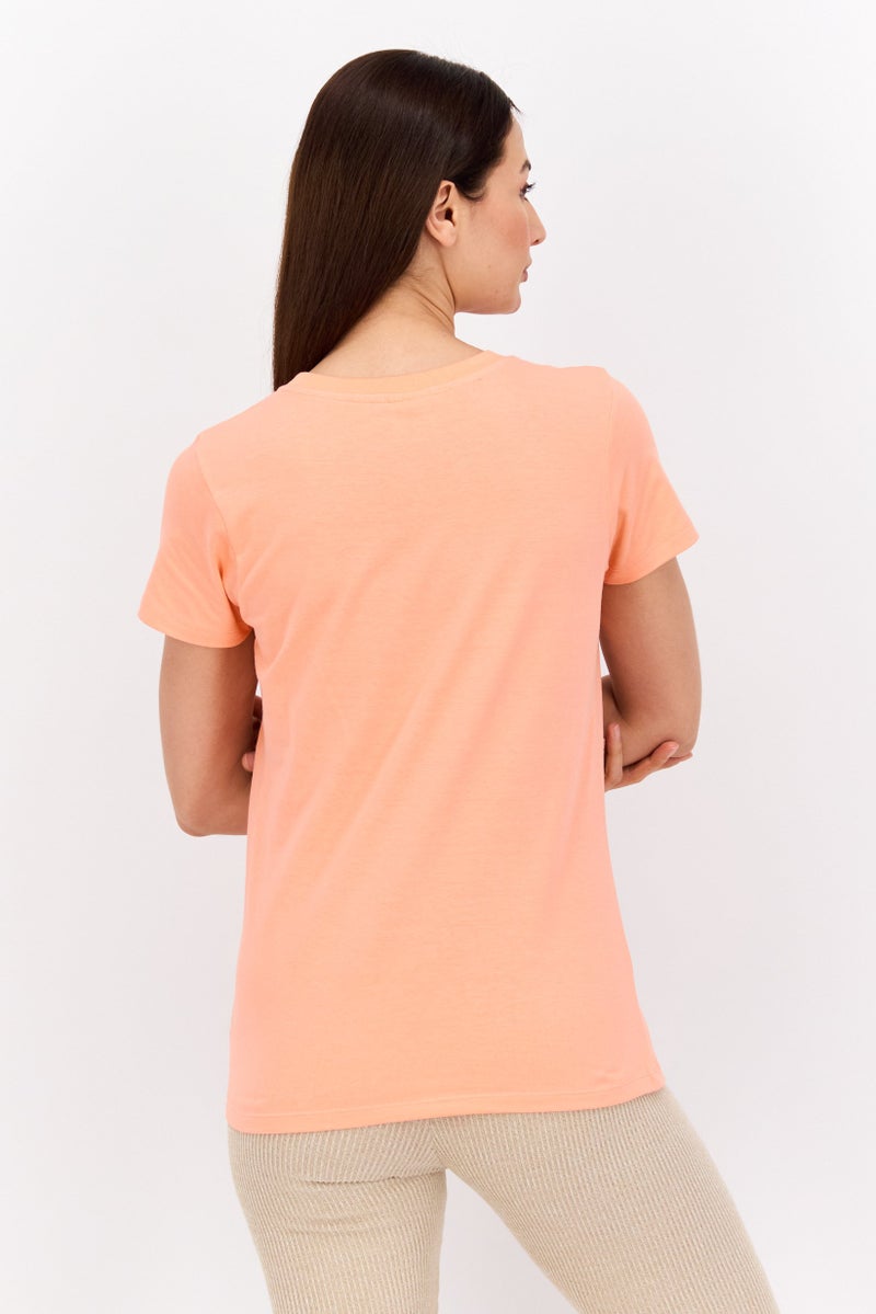 Kung Fu Panda تي شيرت نسائي بأكمام قصيرة وطباعة باندا، برتقالي - Image 3