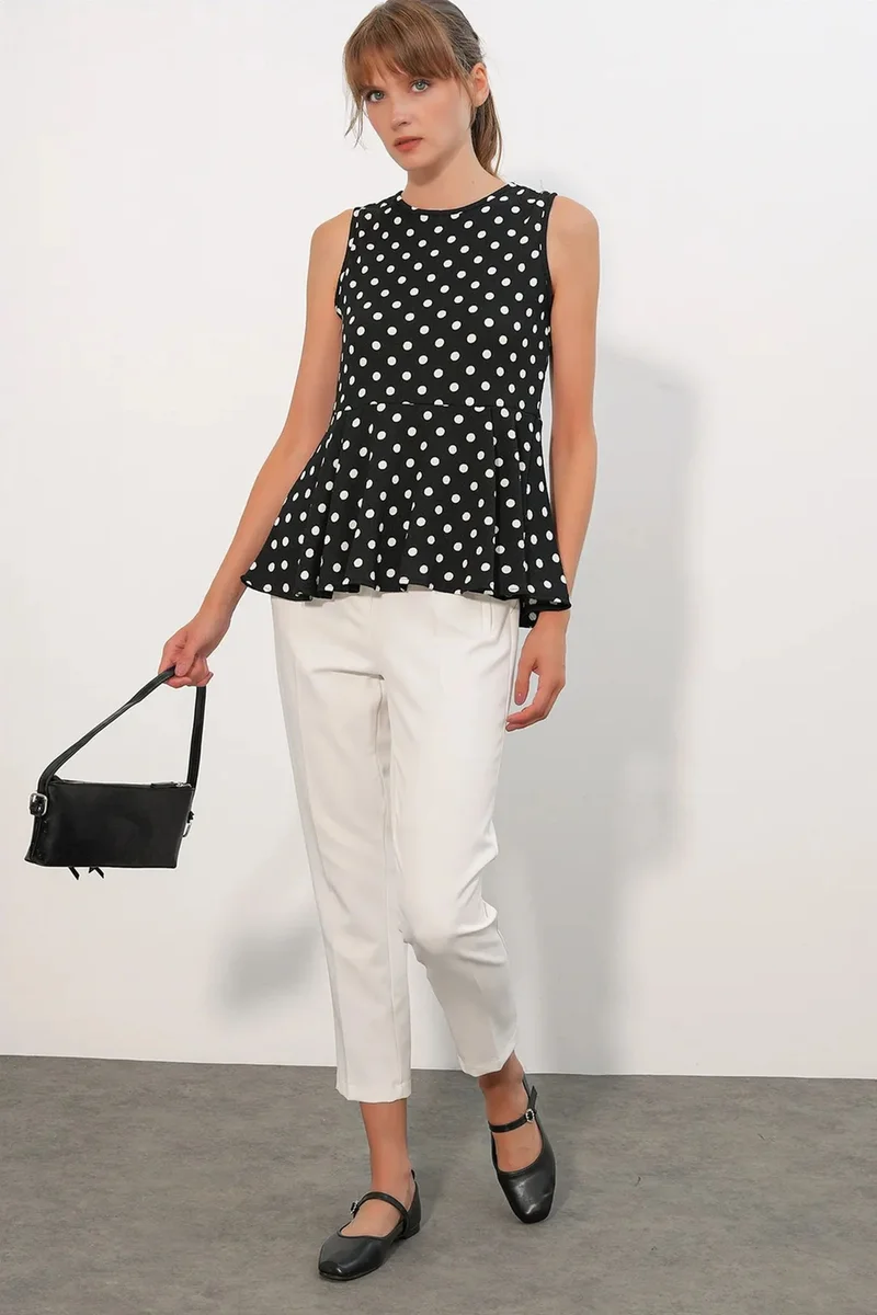 بيغ دارت BDART Polka Dot Sleeveless Crepe Blouse