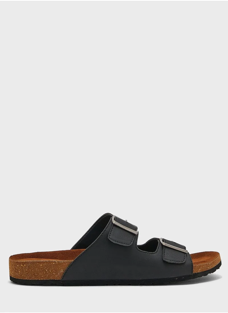 Robert Wood Buckle Details Sandals