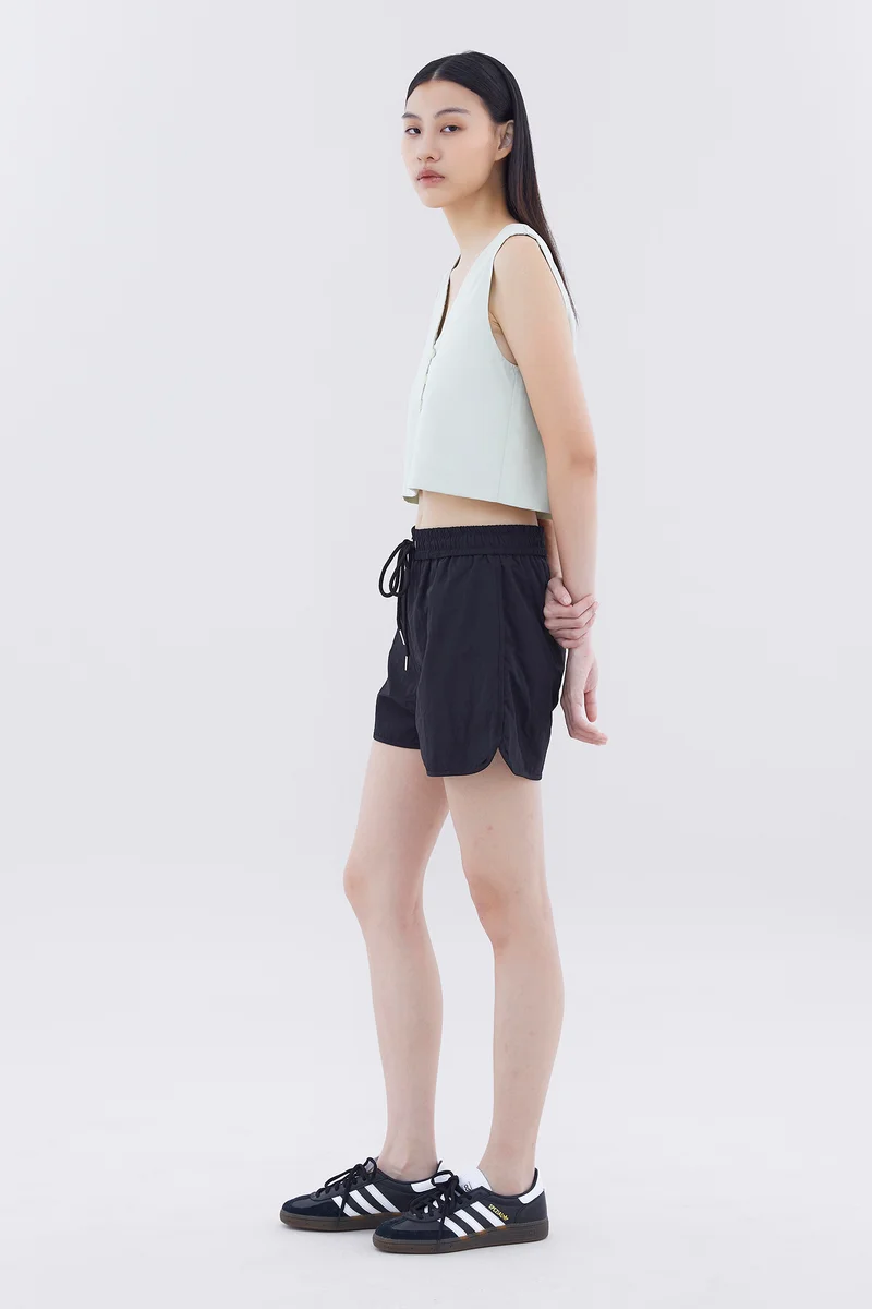ذا اديتورز ماركت Ellegra Curve-Hem Shorts