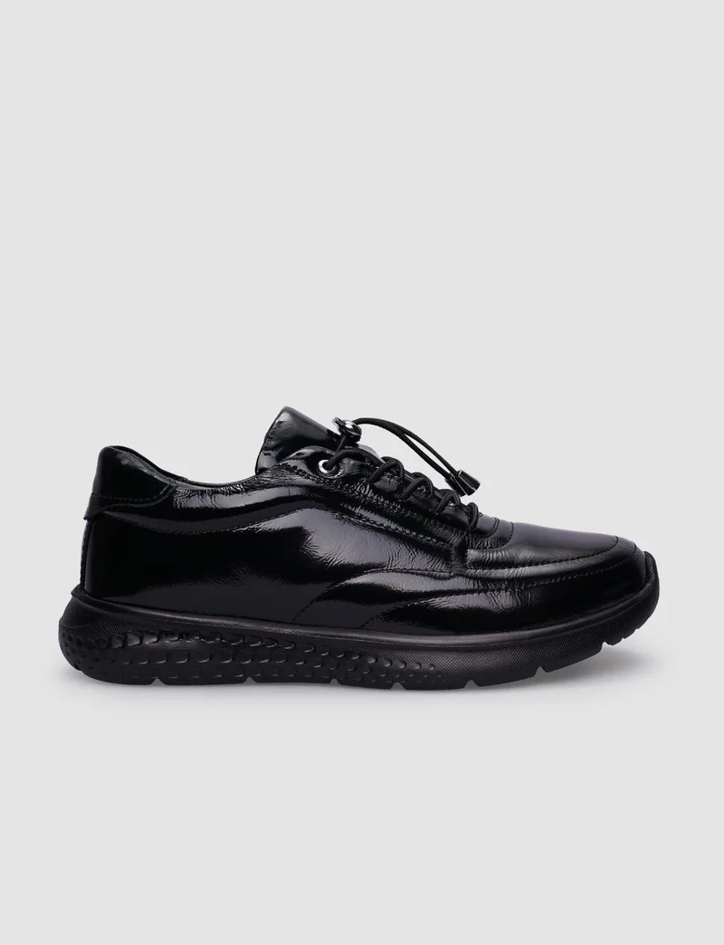 كاباني Leather Black Patent Leather Laced Women's Casual Shoes
