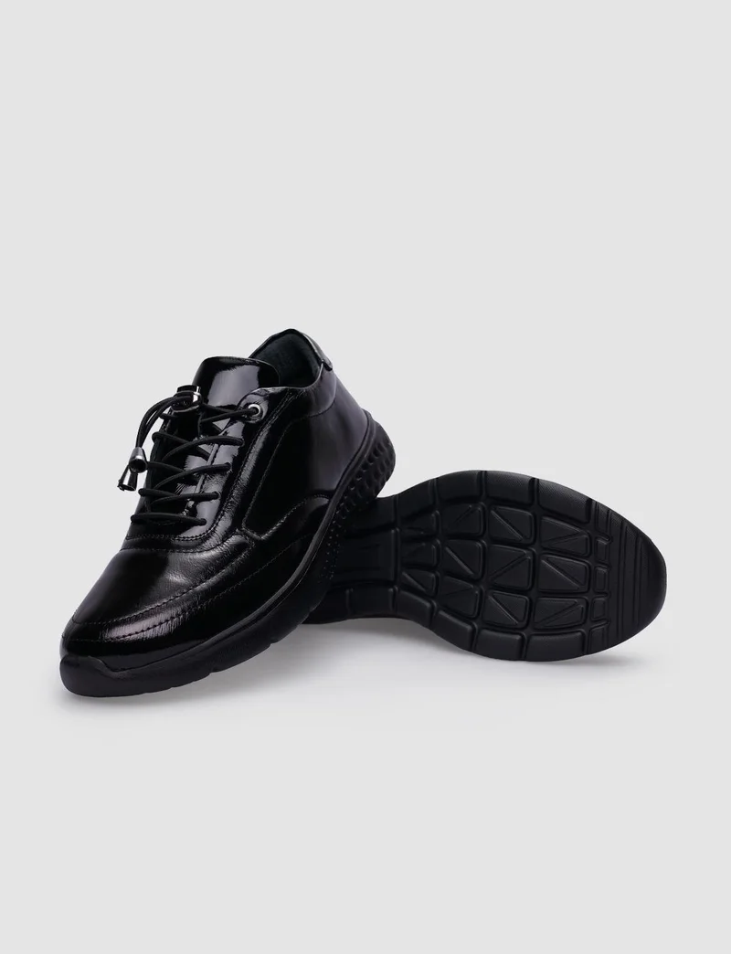 كاباني Leather Black Patent Leather Laced Women's Casual Shoes