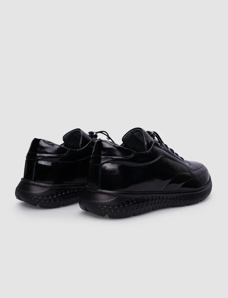 كاباني Leather Black Patent Leather Laced Women's Casual Shoes