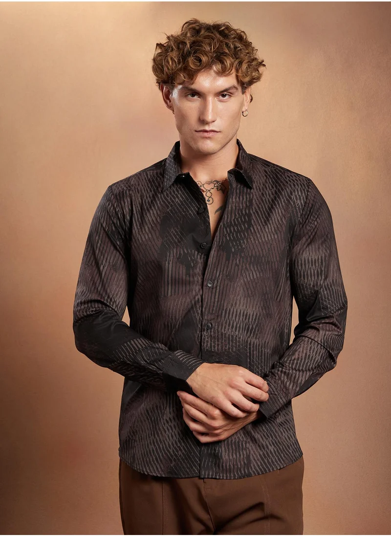 كامبوس سوترا Campus Sutra Men's Midnight Black & Mocha Brown Meshura Regular Shirt For Casual Wear | Spread Collar | Long Cuffed Sleeves | Button Closure | Shirt Crafted With Comfort Fit For Everyday Wear
