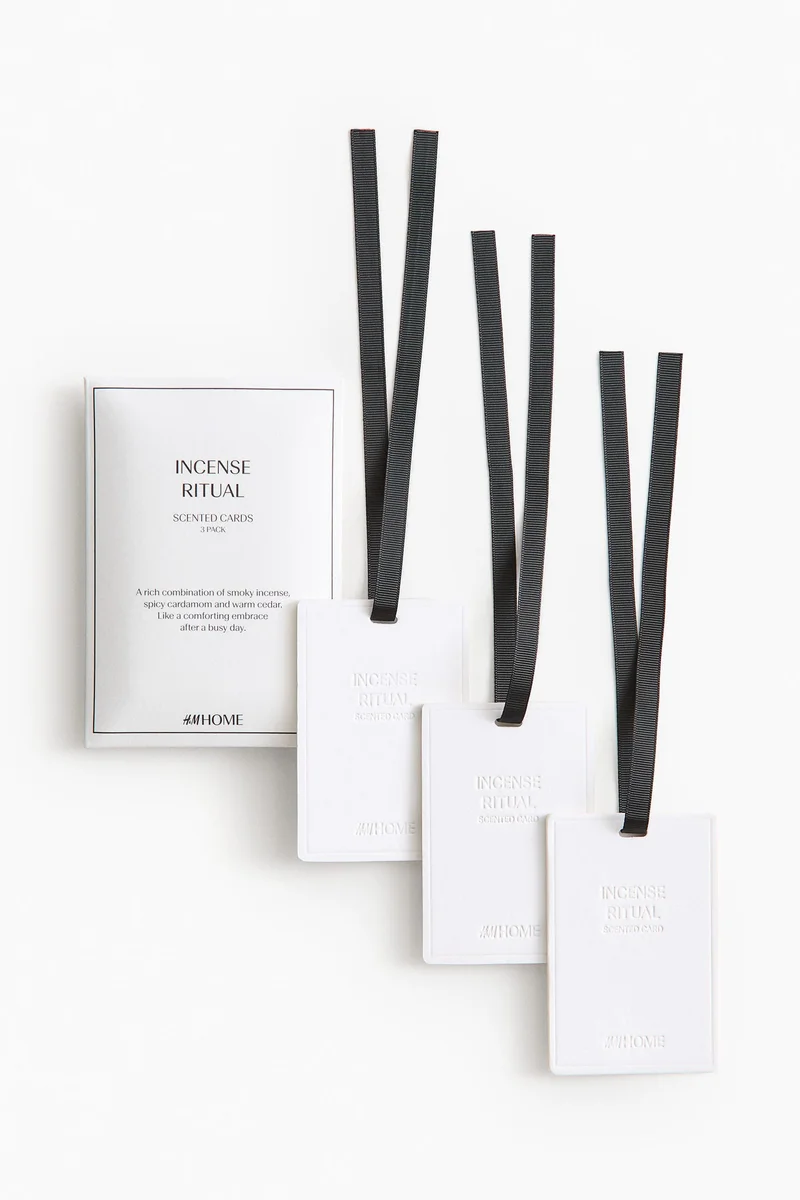 H&M 3-pack scented cards