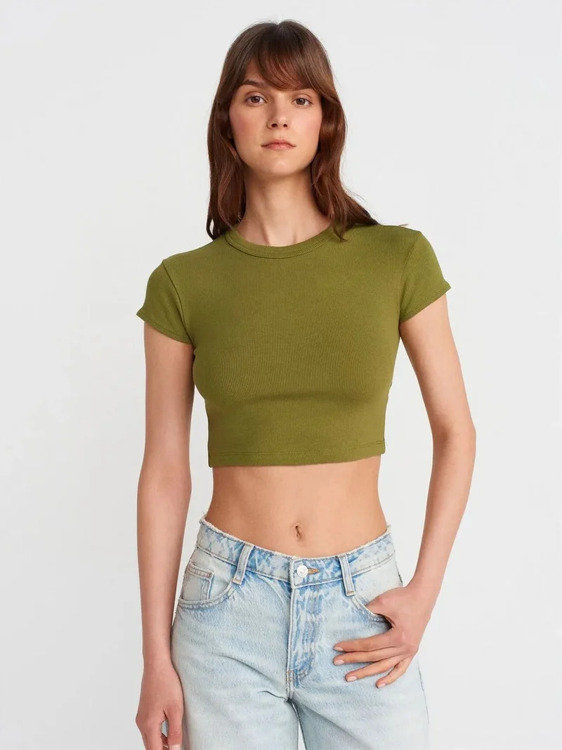 Dilvin DILVIN Women's Slim Fit Crop Crew Neck T-Shirt