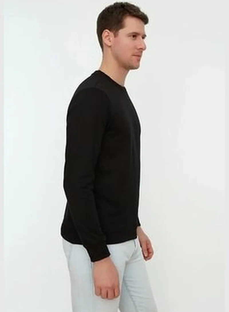trendyol Black Men's Regular Fit Crewneck Long Sleeved Sweatshirt.