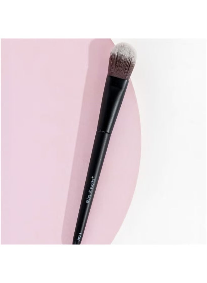 brushworks No. 1 Foundation Brush - Image 2
