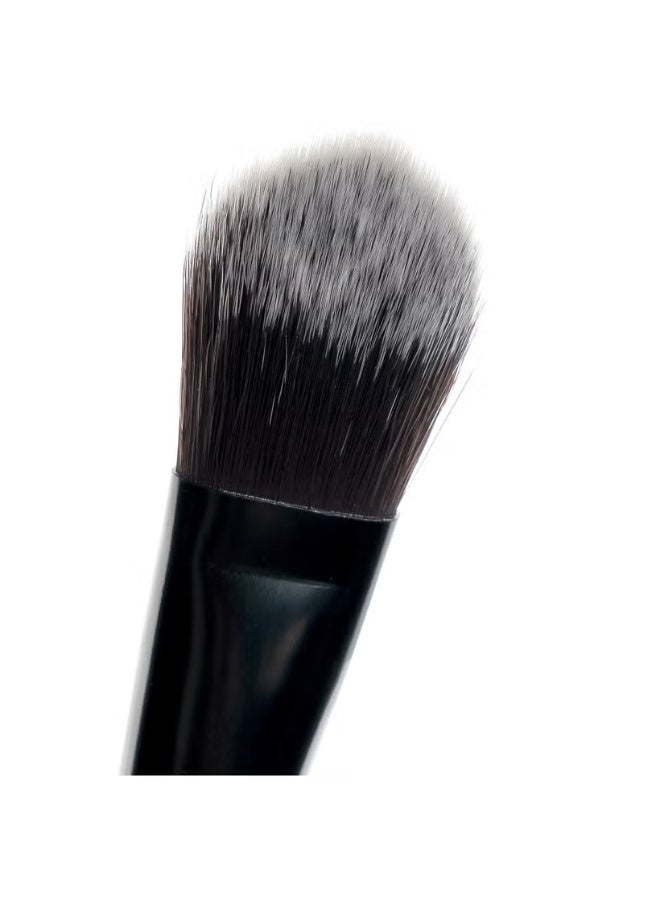 brushworks No. 1 Foundation Brush - Image 3