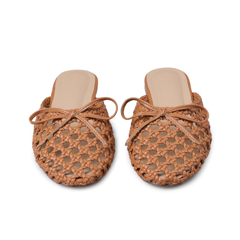 Synchoiss Women's Flat Sandals Trendy Round Toe Mules Bow Style Slip-on Mesh Flats Brown Woven Slides Summer Comfortable Casual Shoes Size 8.5 - Image 5