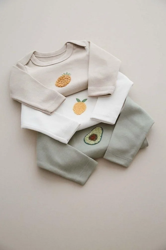 اوهلالا كوالا 3-Piece Embroidered Snap-On Long Sleeve Bodysuit Model 3