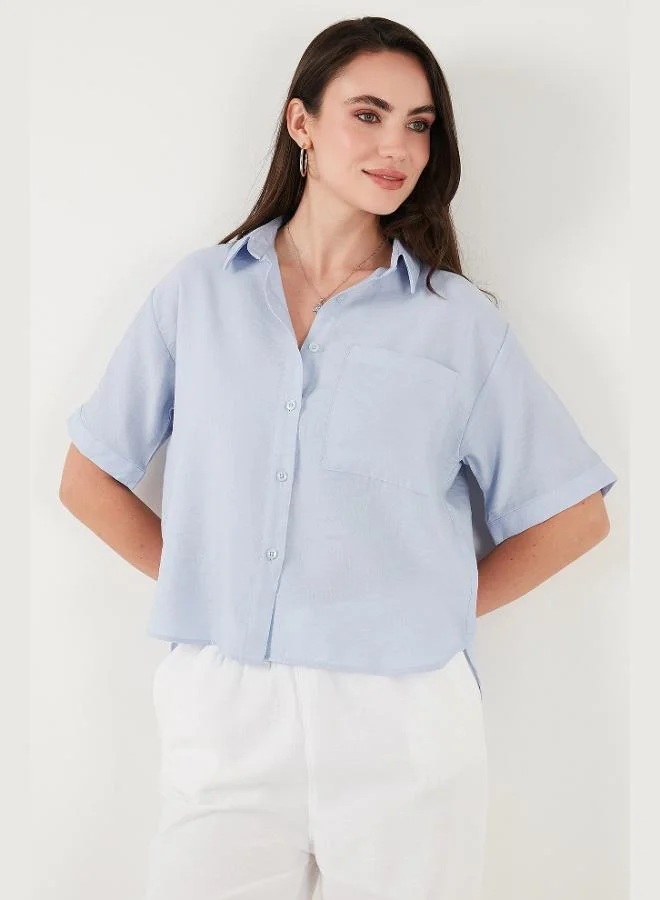 ليلا قميص نسائي بأكمام قصيرة بقصة عادية وجيب صدر