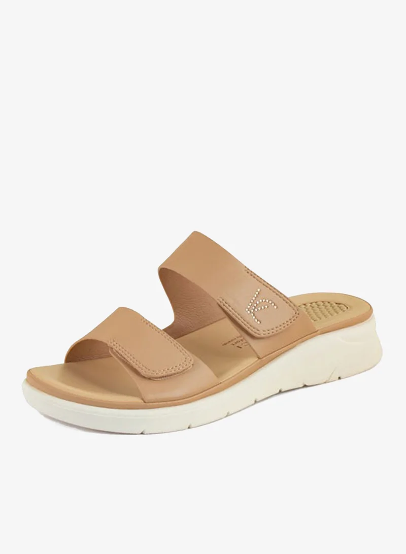 فينتشي صنادل إسفين متعددة الأشرطة للنساء