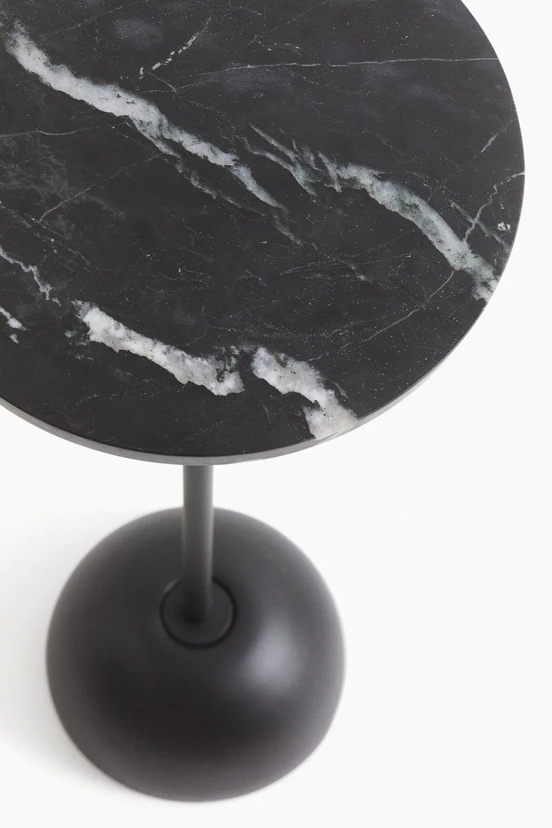 H&M Metal pedestal