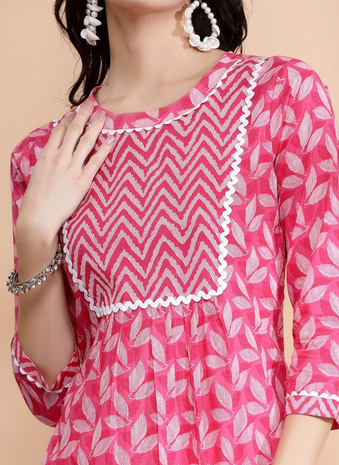 LARGISH Round Neck Floral Printed Gotta Patti Cotton A-Line Kurta in Pink & White - Image 2
