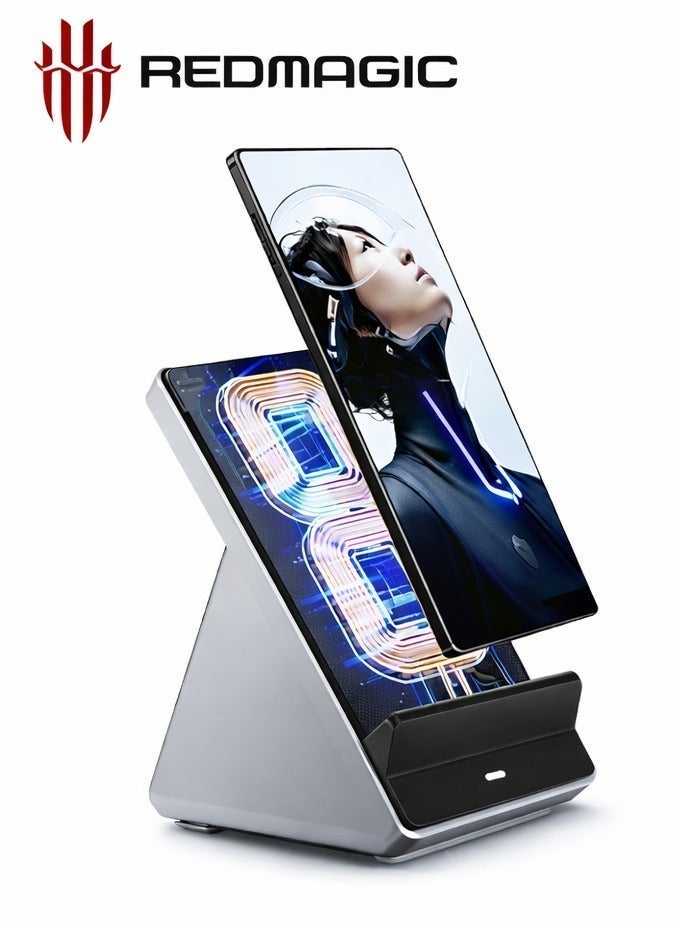 ريد ماجيك شاحن لاسلكي سريع بقدرة ٨٠ واط من ريدماجيك – شحن لاسلكي مبرد بالهواء مع مروحة ٥٠٠٠ دورة في الدقيقة، تصميم مزدوج كقاعدة شحن وحامل هاتف، ملمس ألياف كربون، توافق واسع مع مختلف الأجهزة مثل ايفون ١٧  والسامسونغ ورياجيك ١١ برو بلس ، ويأتي مع محوّل طاقة بقدرة ١٢٠ واط - Image 1