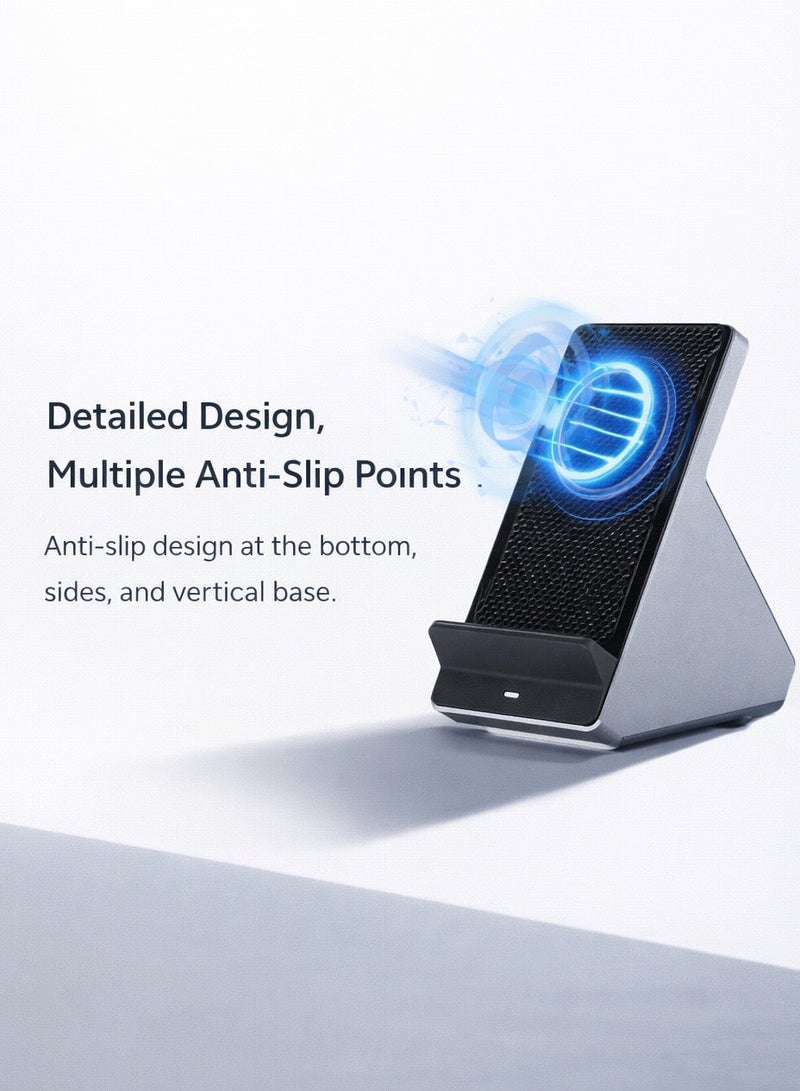 ريد ماجيك شاحن لاسلكي سريع بقدرة ٨٠ واط من ريدماجيك – شحن لاسلكي مبرد بالهواء مع مروحة ٥٠٠٠ دورة في الدقيقة، تصميم مزدوج كقاعدة شحن وحامل هاتف، ملمس ألياف كربون، توافق واسع مع مختلف الأجهزة مثل ايفون ١٧  والسامسونغ ورياجيك ١١ برو بلس ، ويأتي مع محوّل طاقة بقدرة ١٢٠ واط - Image 2