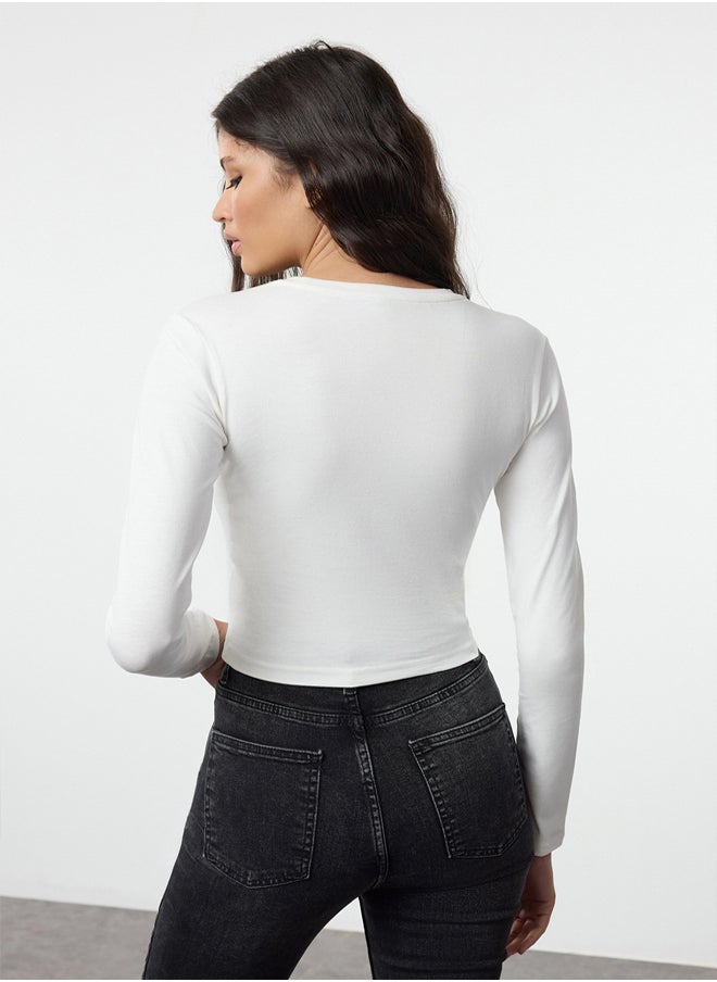 trendyol - Ecru Slogan Printed Crop Stretch Knit Blouse TWOAW25BZ00148 - Image 1