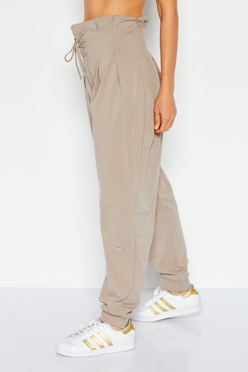 Reebok Women Sportswear Fit Embroidered Logo Outdoor Sweatpants, Grey - Image 4