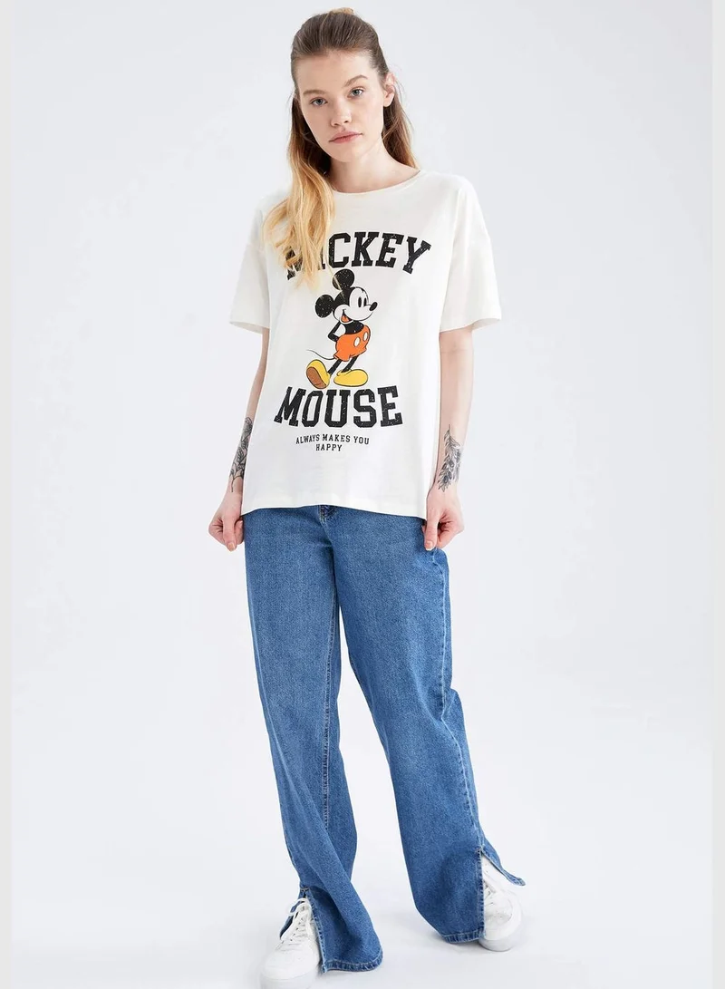 ديفاكتو Regular Fit Short Sleeve Disney Mickey & Minnie Print T-Shirt