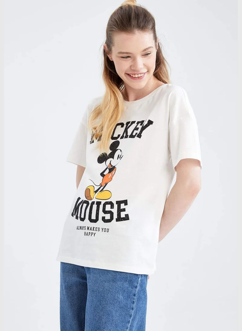 ديفاكتو Regular Fit Short Sleeve Disney Mickey & Minnie Print T-Shirt